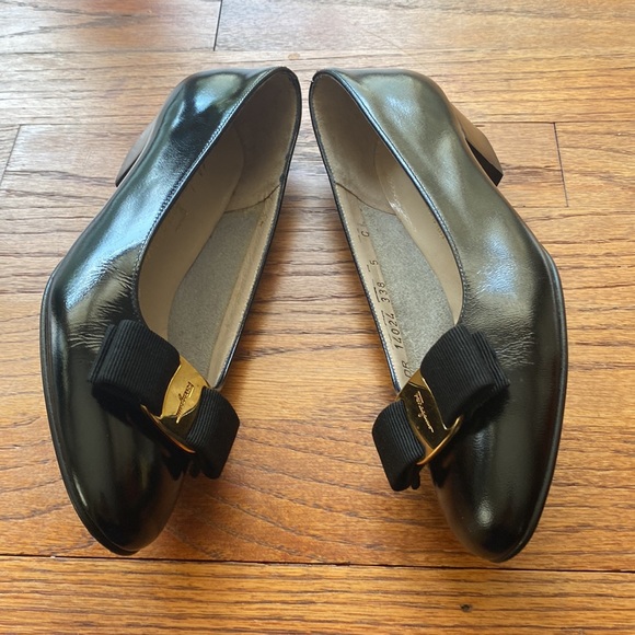 Salvatore Ferragamo Black Leather size 5 - Picture 8 of 11